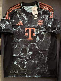 adidas FC Bayern Munich 2024/25 Men's Away Jersey  