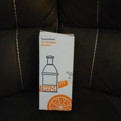 Tupperware THE CHOPPER MACHINE