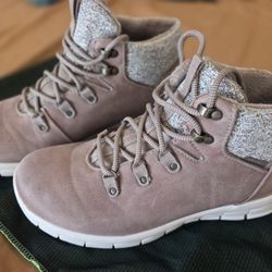 Womens Boots