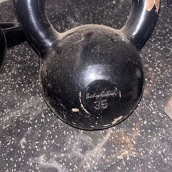 35 lb kettlebell
