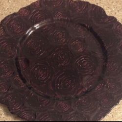 Purple Rise Imprinted Deco Plate With Gold Imprinted Roses On Bottom 
