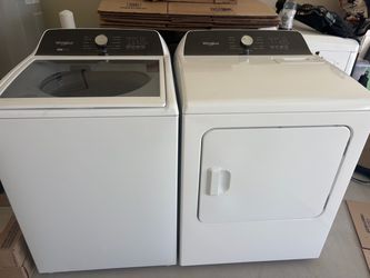 Whirlpool Washer and Dryer Set