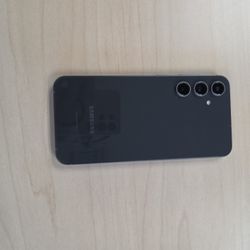 Samaung Galaxy S23fe...128gb. Unlock Any Sim