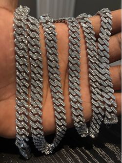 💎 29” Iced Out Cuban Link Chain – VVS Simulated Diamond CZ Chain ✨