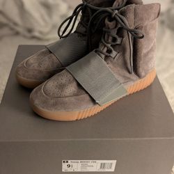 Yeezy 750 Grey Gum Glow In The Dark US 9.5