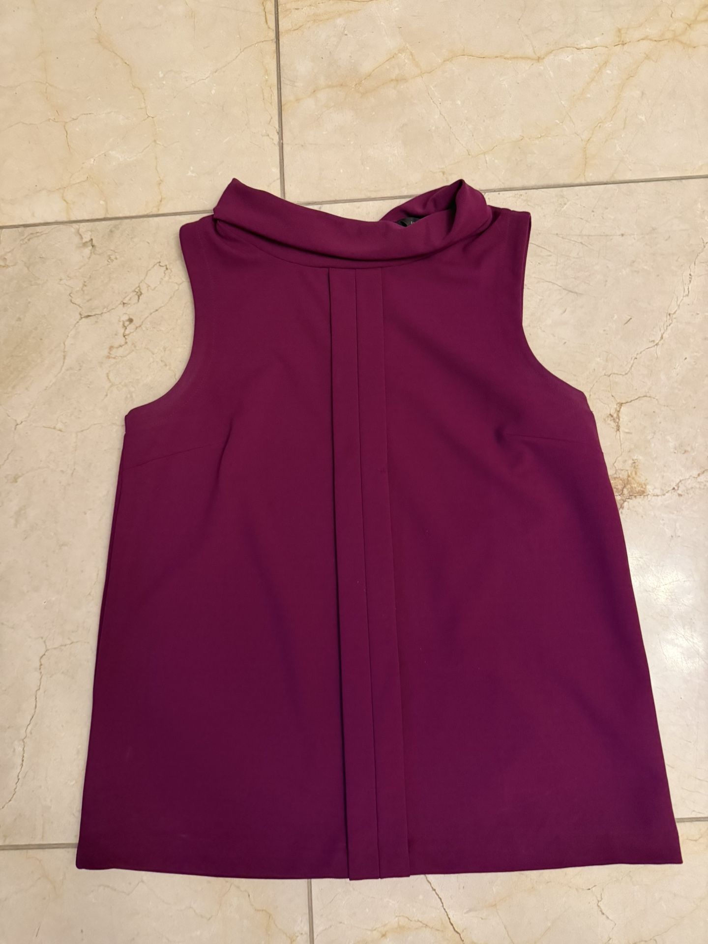 Banana Republic Women's Sleeveless Blouse Fuscia Size Medium