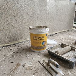 Natural stone coating - covers 50 - 60 ft