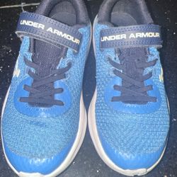 Underamour Lightweight Shoes 