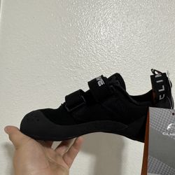 rocking climbing shoes  indoor