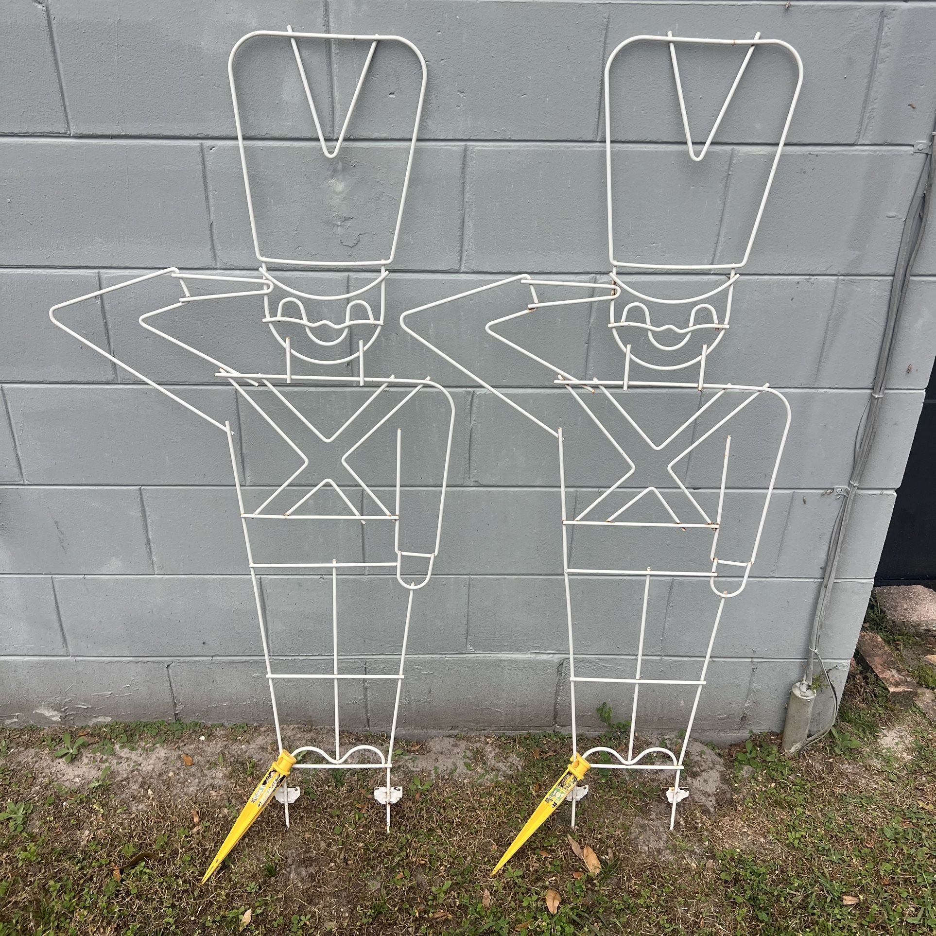 Christmas Toy Soldier Metal Wire Yard Ornament For Christmas Lights Lot of 2