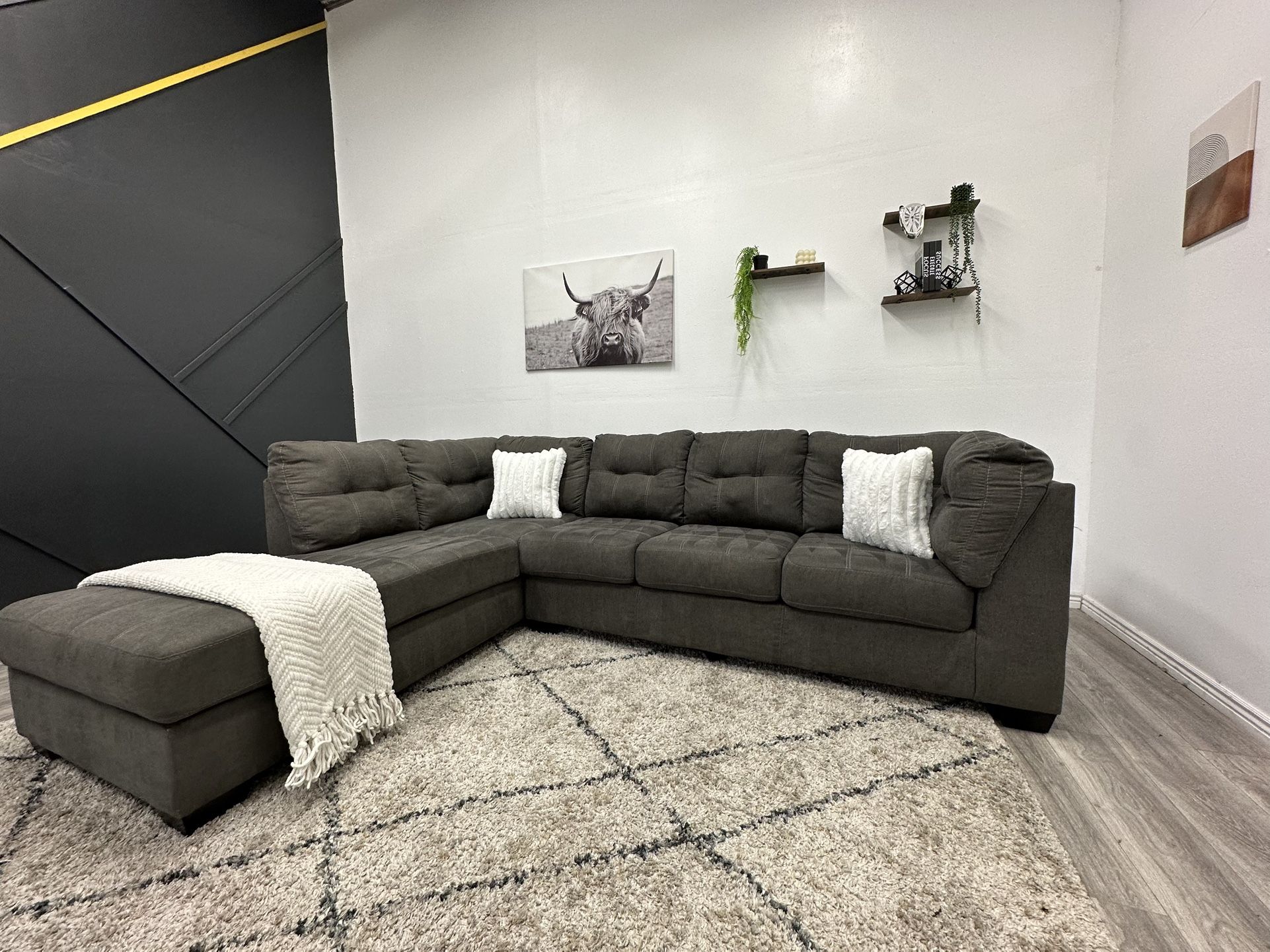 Sectional Couch - Free Delivery