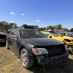 2012 CHRYSLER 300 🚗FULL PART OUT!!