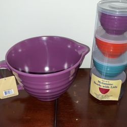 Melanie BPH Free Batter Bowl And 4 Melanie Bowls With Lids