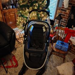 Graco Collapsible Stroller. Like New