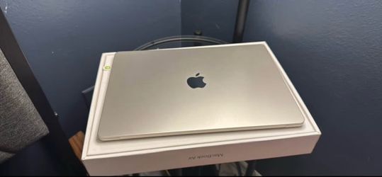 15-inch MacBook Air with Apple M3 chip