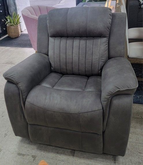 Special New Recliner Sofa Chair Only $290