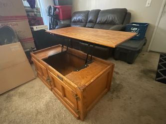 White clad - Oak Lift-Top coffee Table