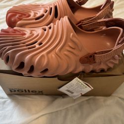  SALEHE BEMBURY X CROCS THE POLLEX CLOG 