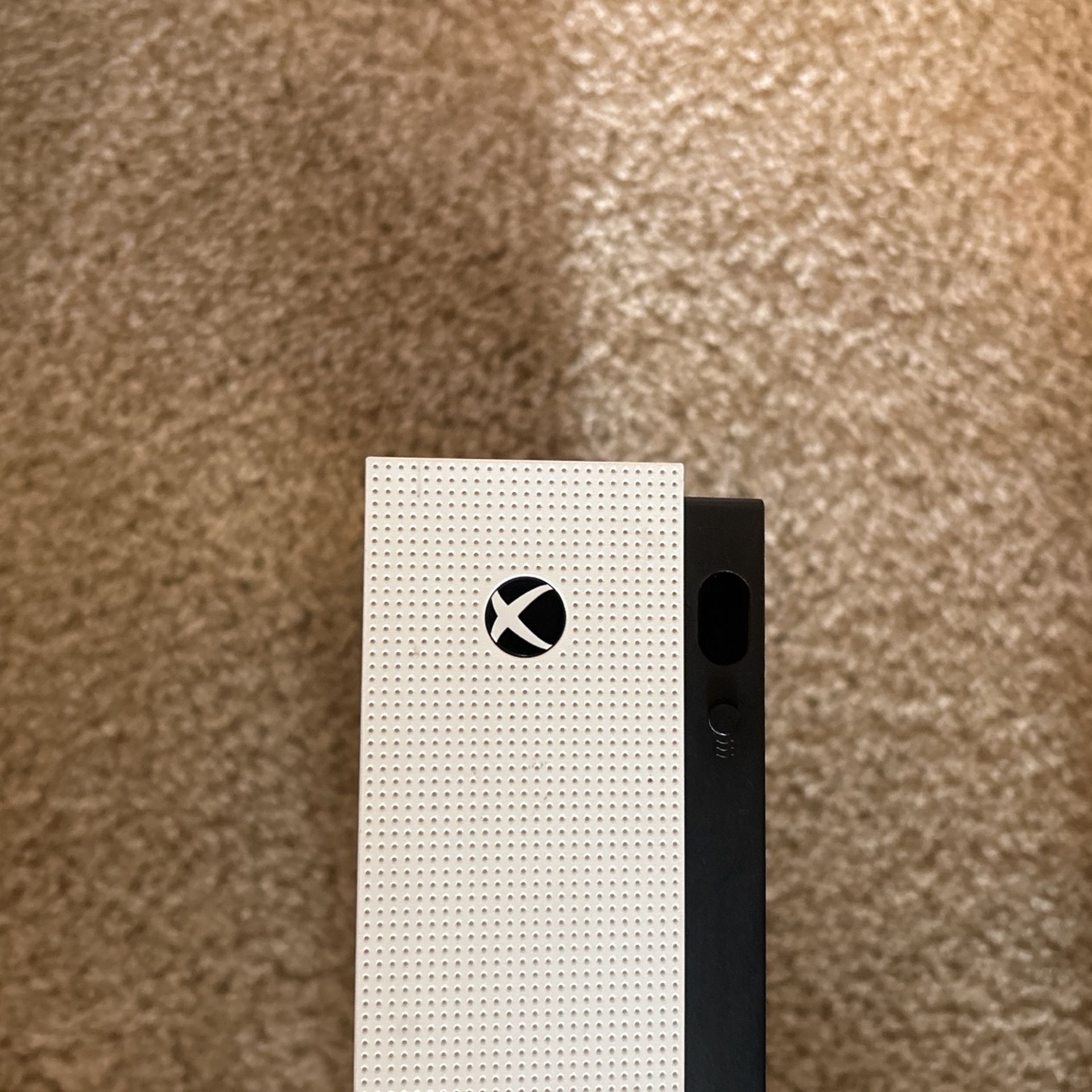 Xbox One S