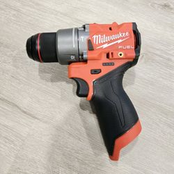 Milwaukee FUEL 12V Hammer Drill (Tool-Only)