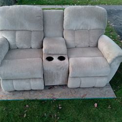 Duel Power Recliner With USB ports 