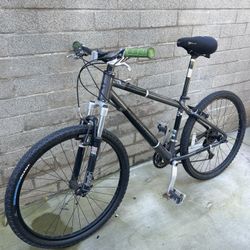 Cannondale F300 Mountain Bike 