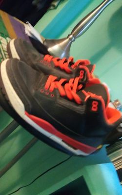 Jordan 3 crimson
