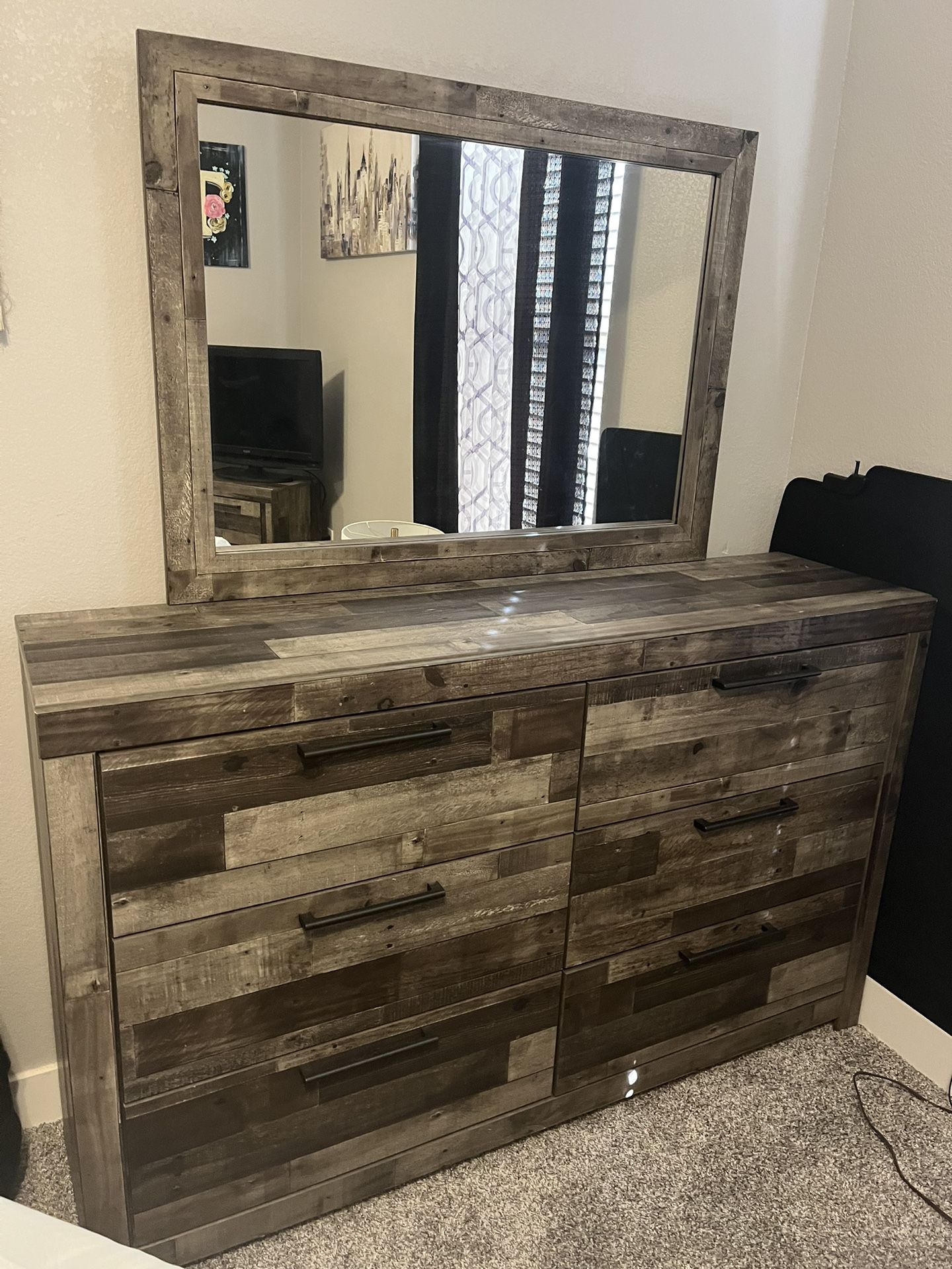 Dresser, Mirror, 2 Nightstands