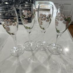 champagne flutes