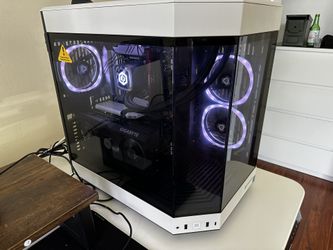 cyber power 13900kf, 4070, Z790, 16gb Ram 2 Tb nvme