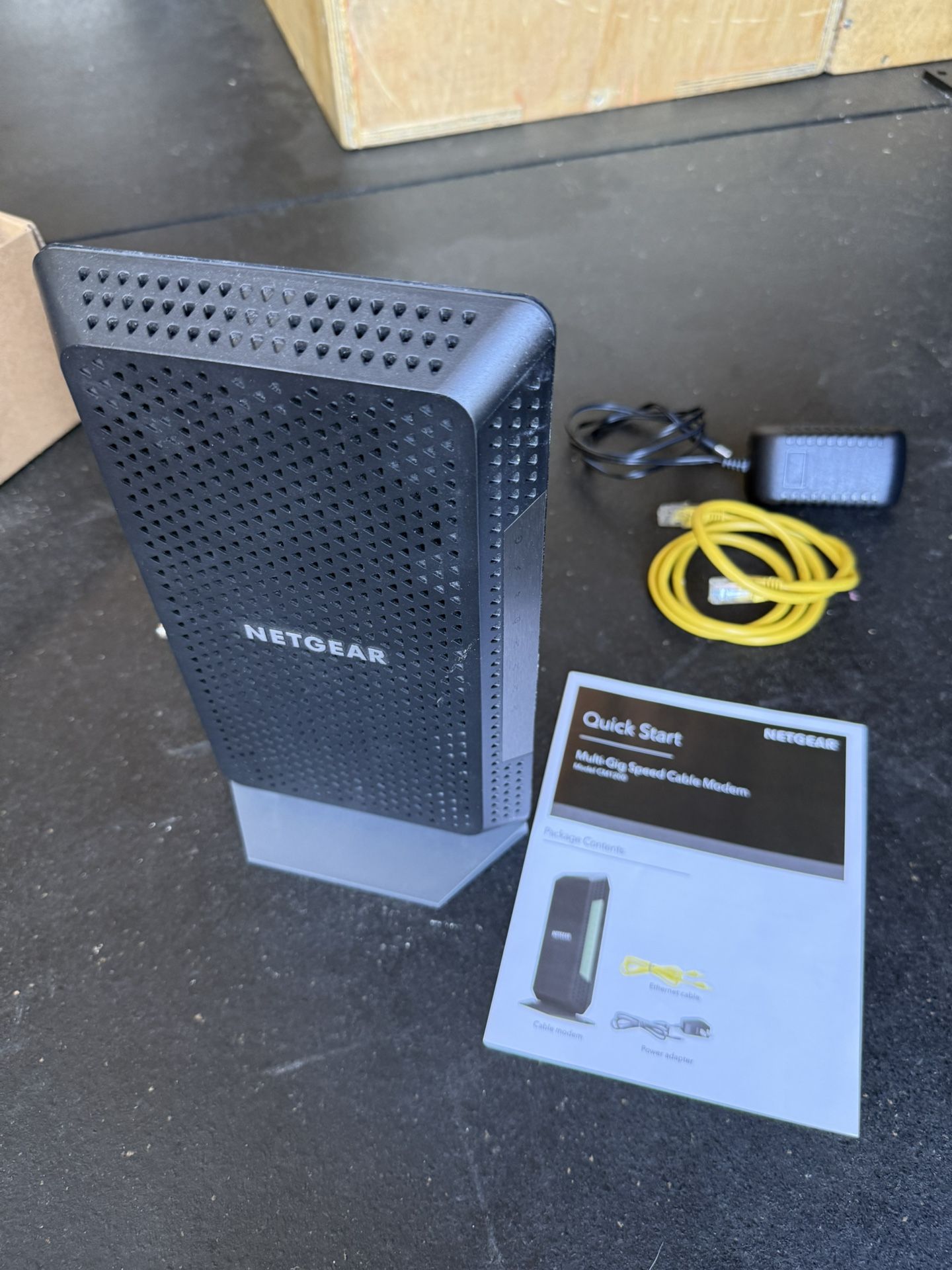 Netgear Nighthawk® Multi-Gig Cable Modem CM1200