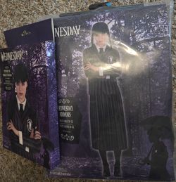 New)Wednesday Addams Nevermore Uniform Costume for Women sz (10-12) With Wig
This is all new decided to go with something else.