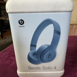 Beats Solo 4