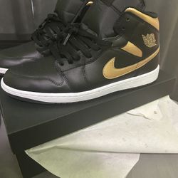 Nike V5 Rnr Air Jordan 1 Metallic Gold , Air Jordan 1 Pine Green 