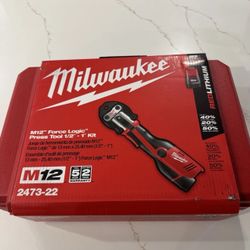 Milwaukee 2473-22 M12 Lithium-Ion Force Logic Cordless Press Tool Kit w/ 3 Jaws