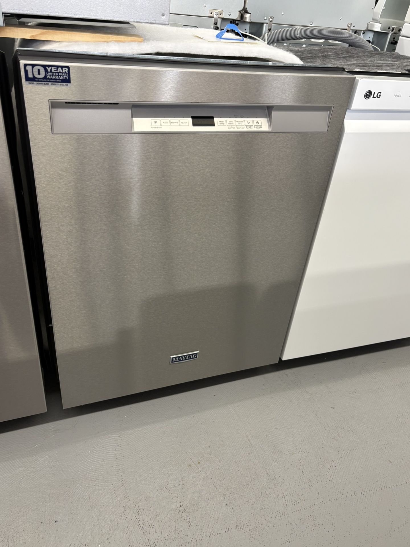 Maytag 24 in Fingerprint Resistant Stainless Front Control Built-In Tall Tub Dishwasher With Dual Power Filtration, 50 dBA