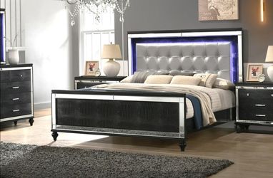 Valentino Queen Bedroom Black