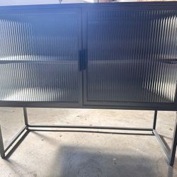 Organizer/Entertainment Center