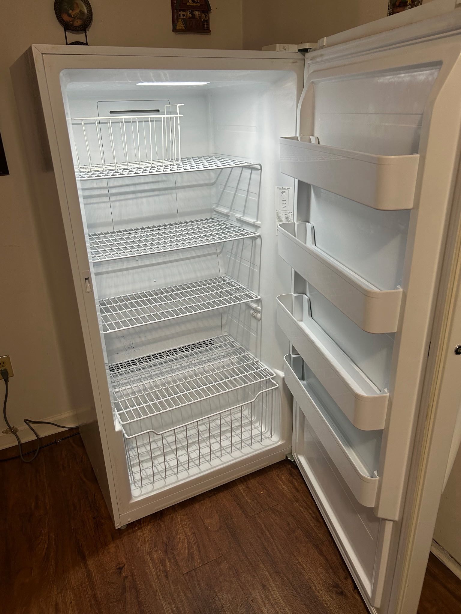 DEEP FREEZER