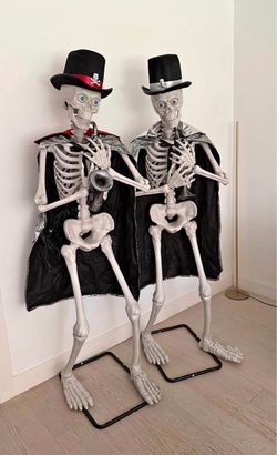 Animatronic Member's Mark Musical Halloween Skeletons, Set of 2