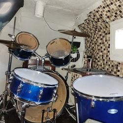 High Gloss Blue Shell 5-Piece Drum Set