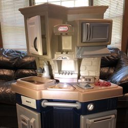 Little Tikes Super Chef Kitchen Playset for kids 