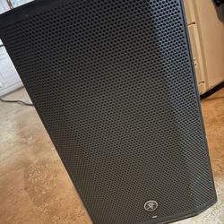 Mackie thump12a Powered Speaker 2x