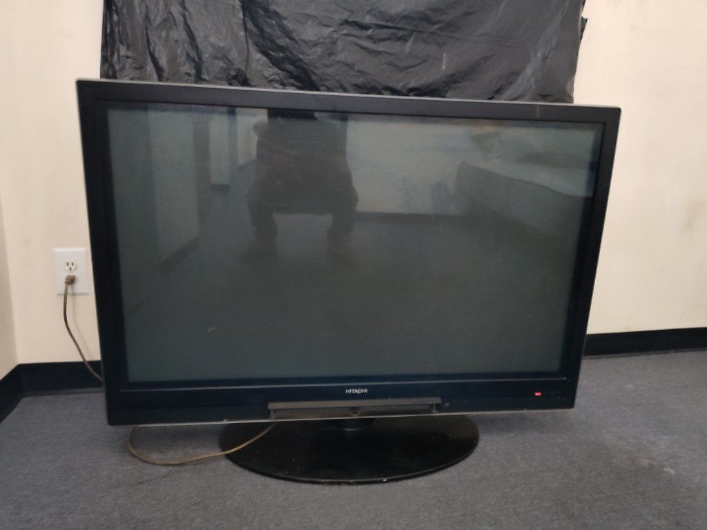 Hitachi 42" TV