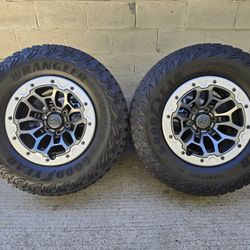 Dodge Ram 1500 TRX Beadlock Wheels