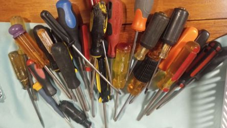 Mixed Lot of Screwdrivers asst tools take all