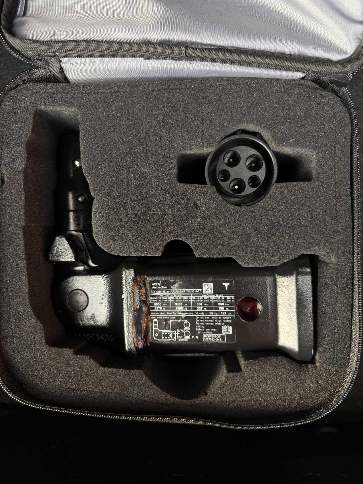 Tesla Model X Tow Hitch Hook