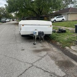 98 Coleman Camp Trailer 