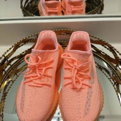 Yeezy 350 V2 Pink Edition 
