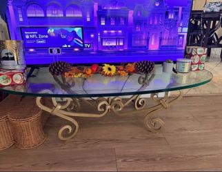 Vintage Hollywood regency style coffee table